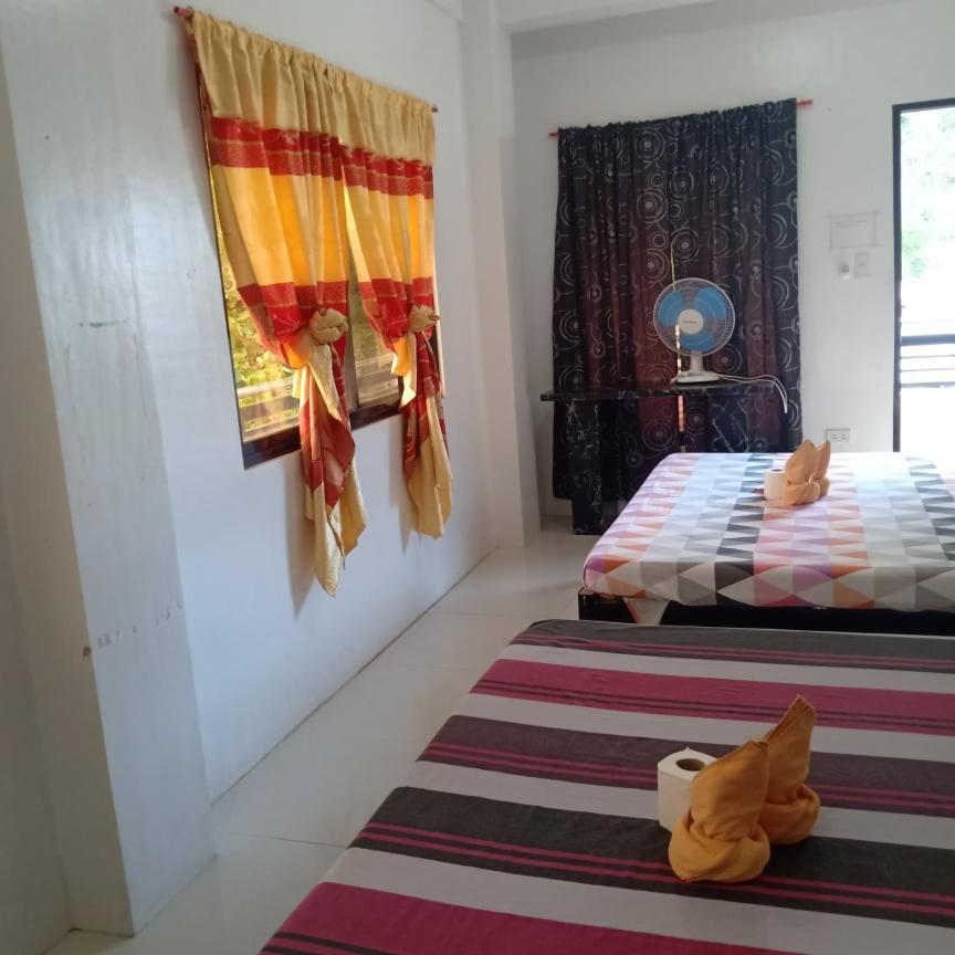 Chelle's Apartelle-inn El Nido