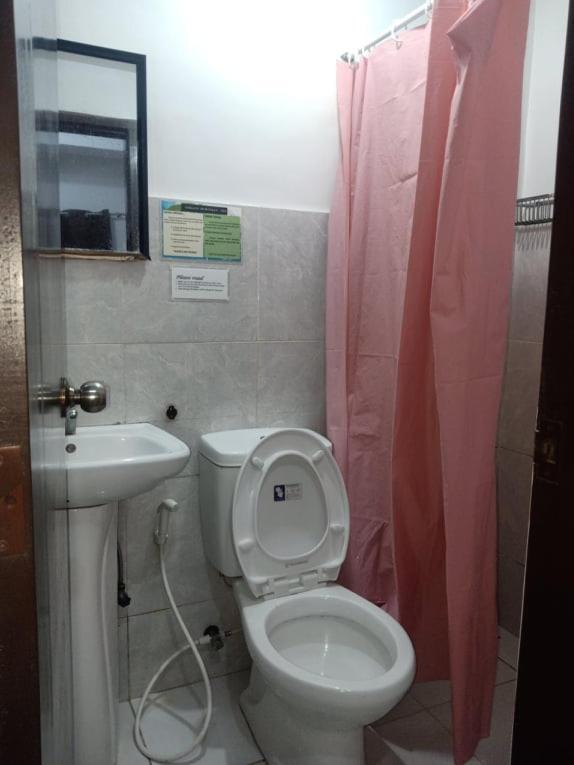 Chelle's Apartelle-inn Bed & Breakfast El Nido