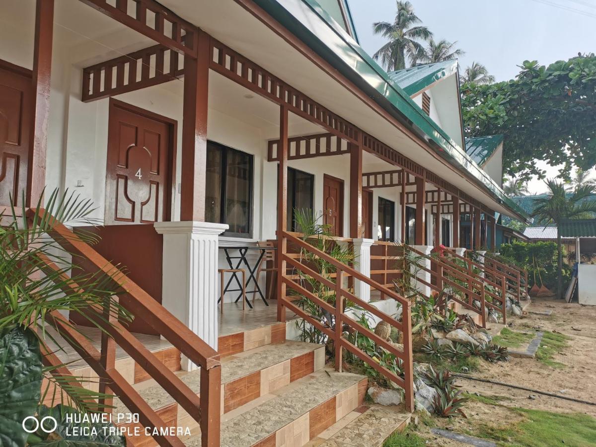 Orange Pearl Beach 2* El Nido