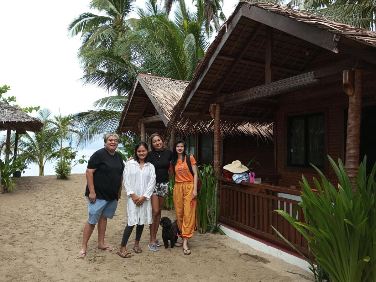 Zhaya's & El Nido