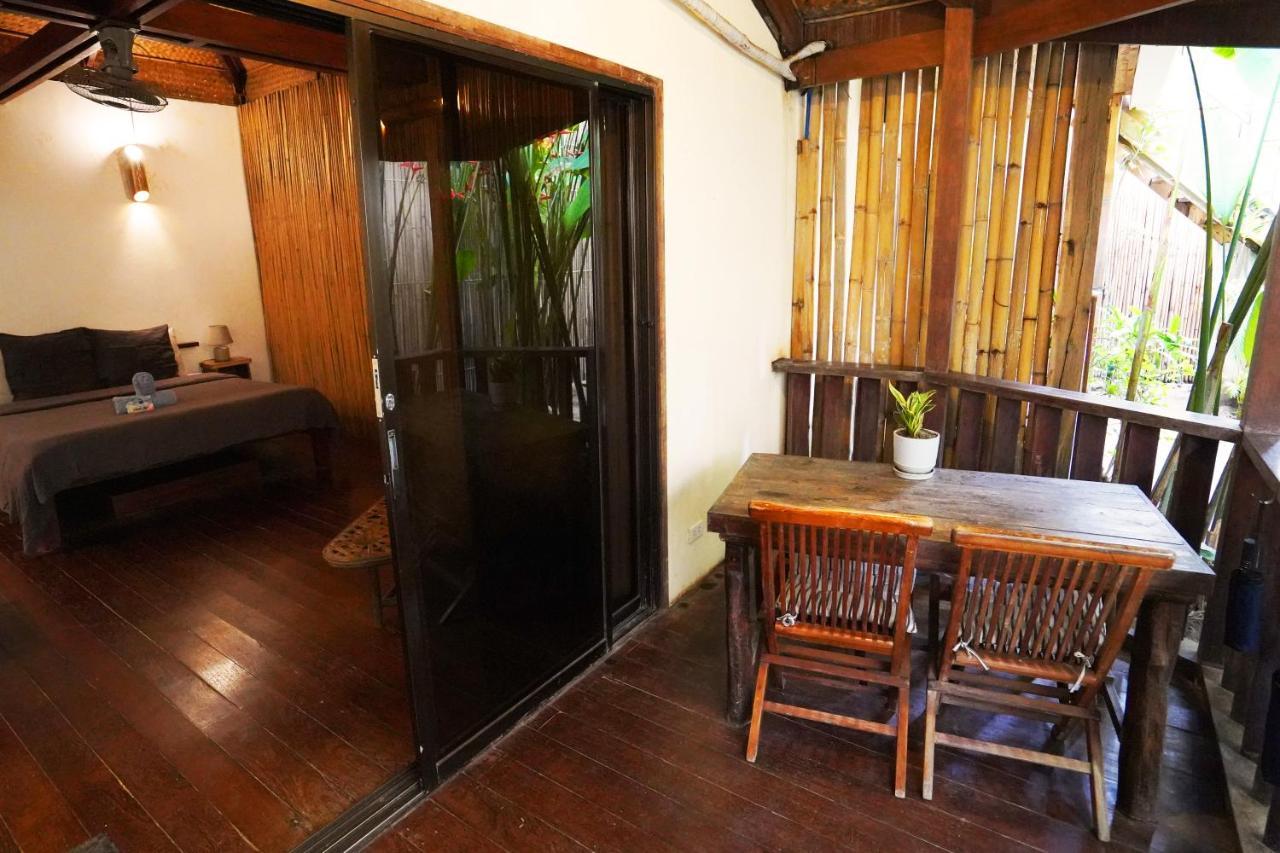 Fisheye The - Family * El Nido