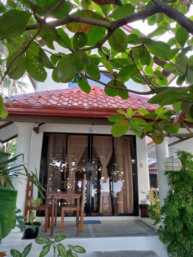 Resort Corong