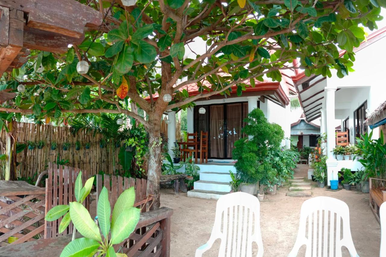 Resort Corong