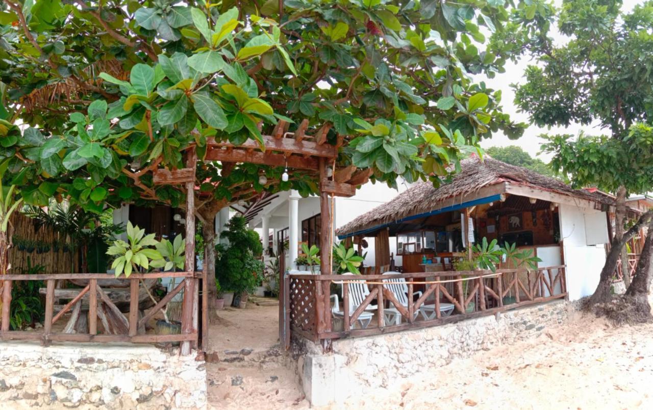 Corong 2* El Nido
