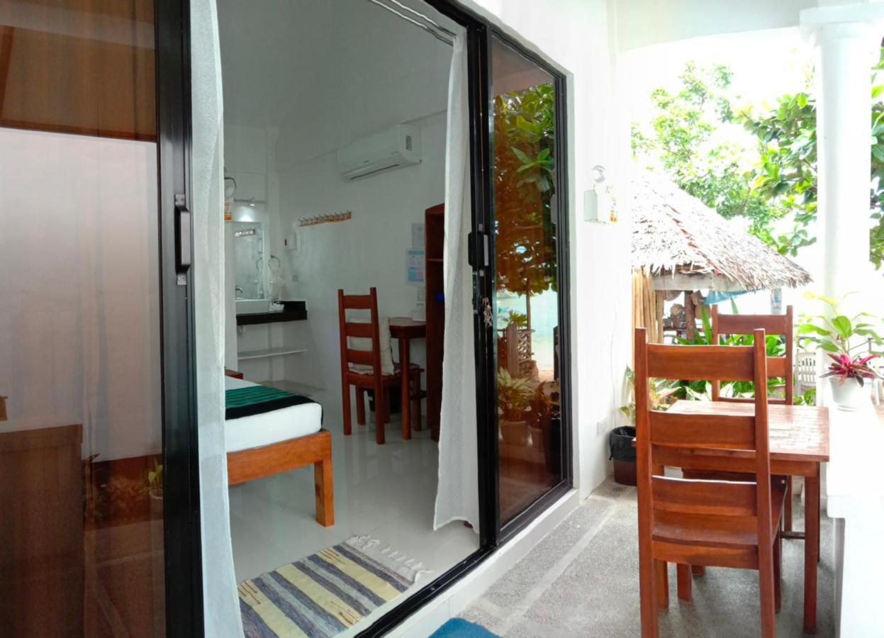 Resort Corong 2*