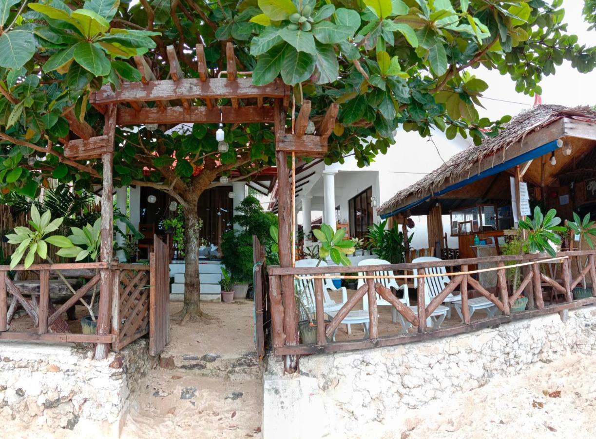 Corong 2* El Nido