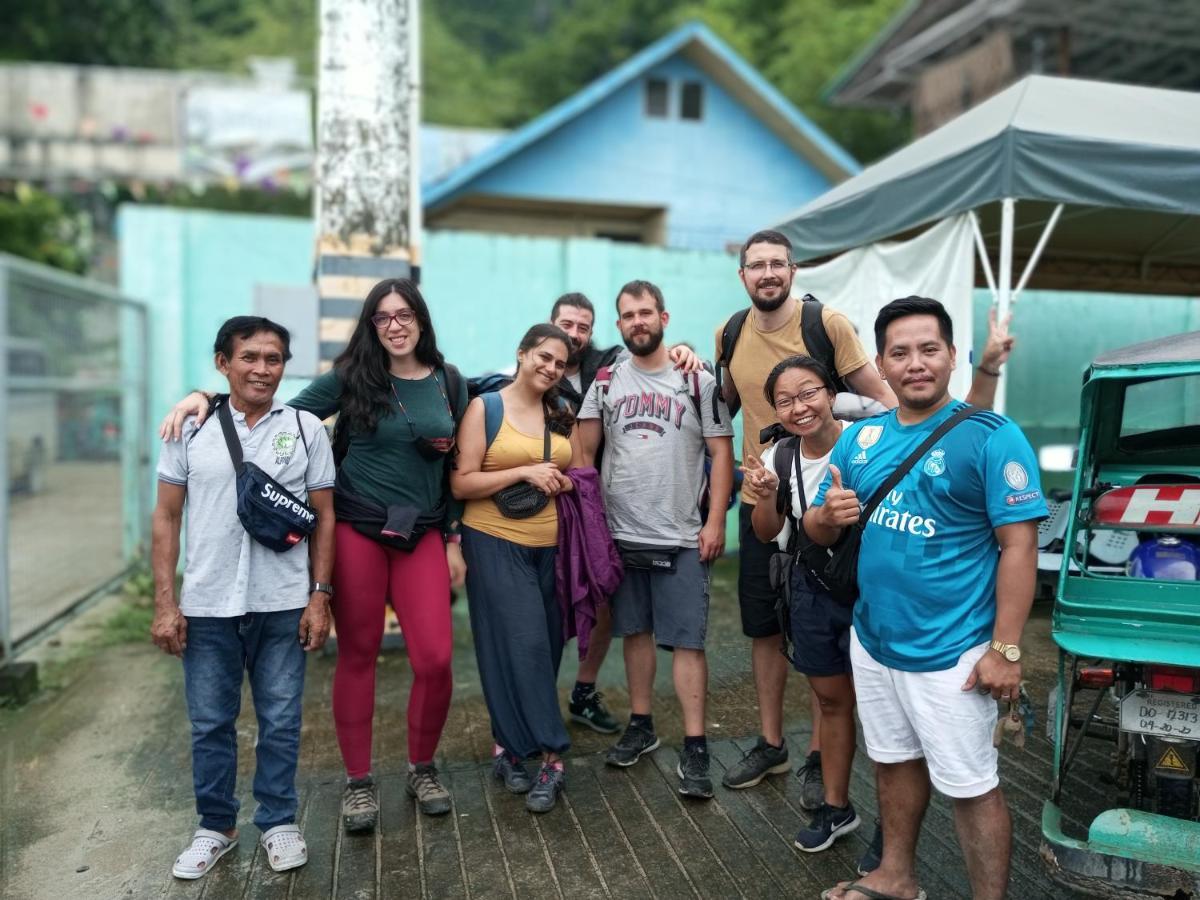 Zhaya's & Inn El Nido