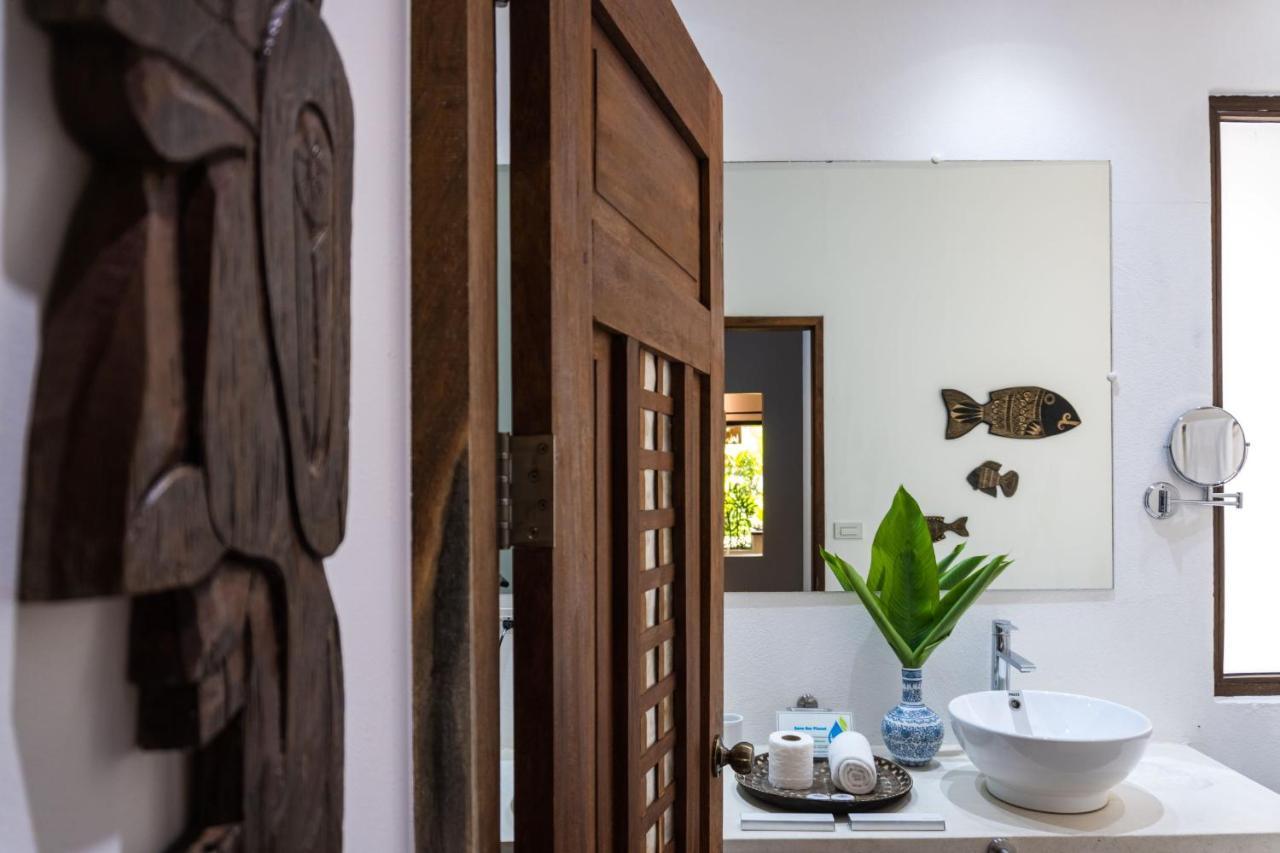 Resort Mahogany &