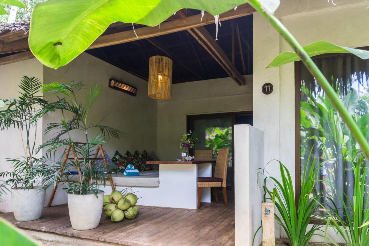 Mahogany & 4* El Nido