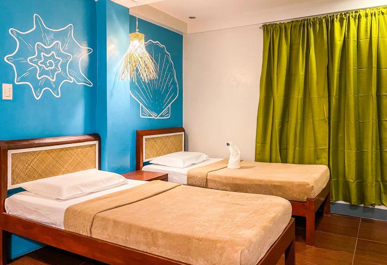 Inn Amos Portside *