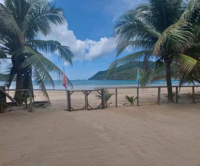 Bucana Beachfront Guest house El Nido