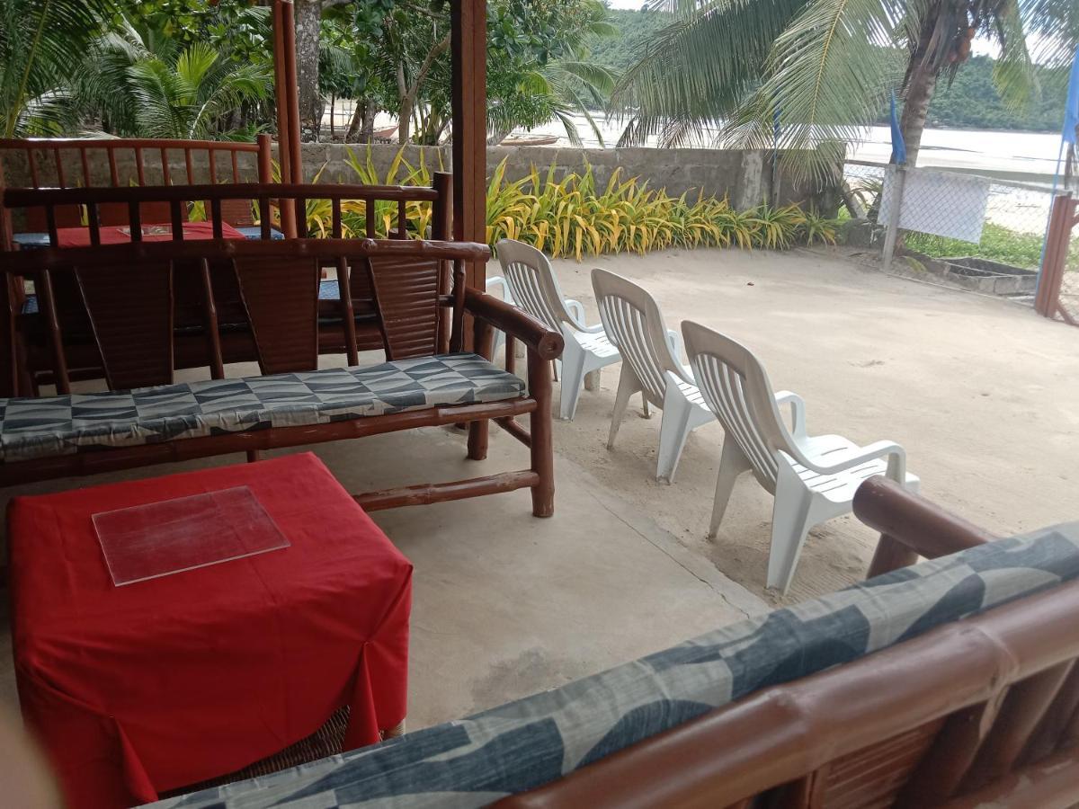 Guest house Bucana Beachfront