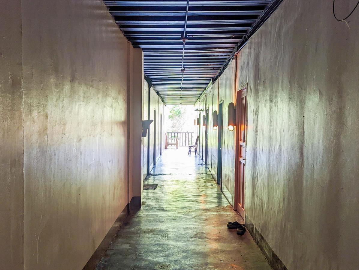 Hostel Lexias And Workspace - El Nido