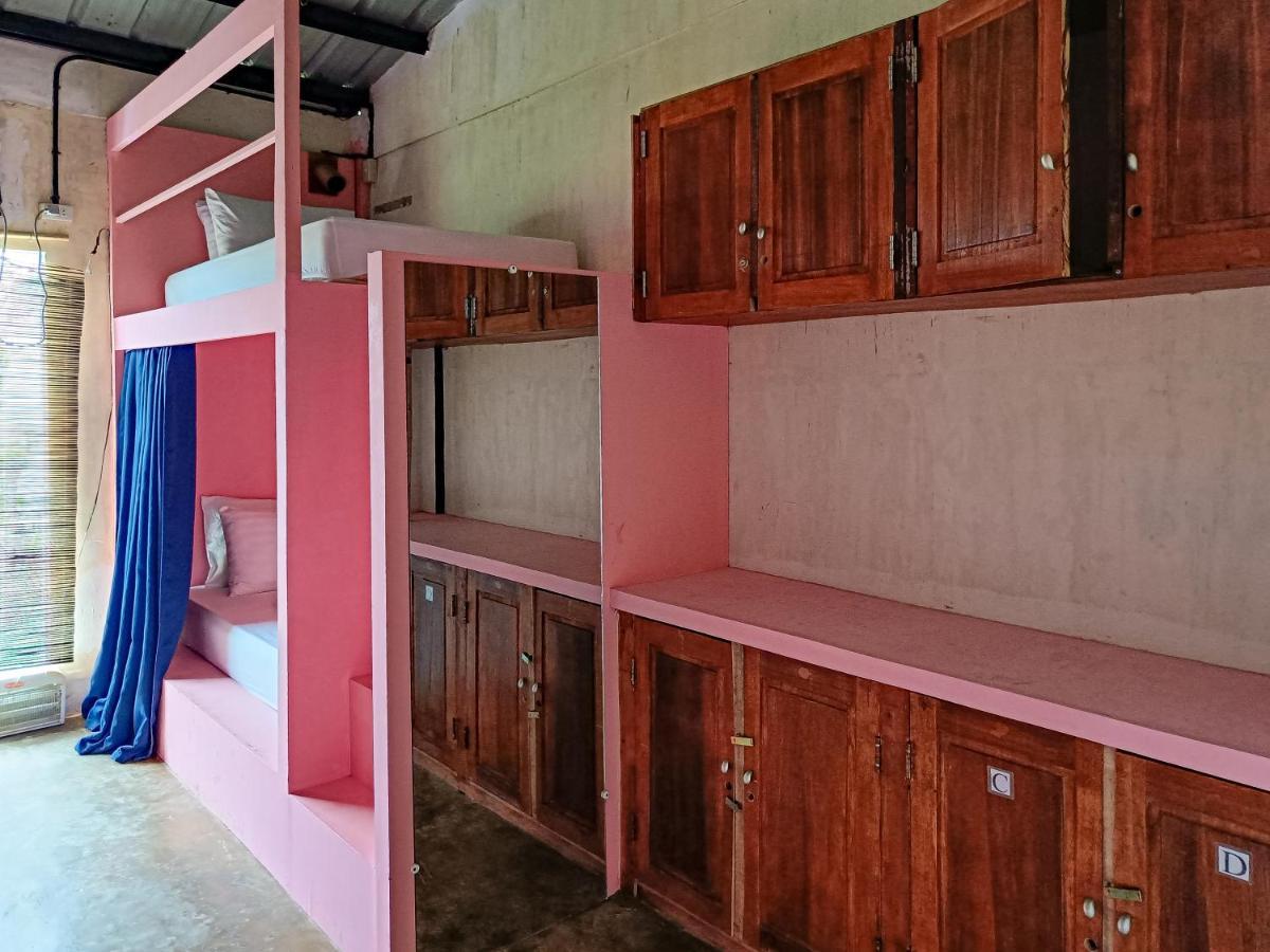 Lexias And Workspace - Hostel *