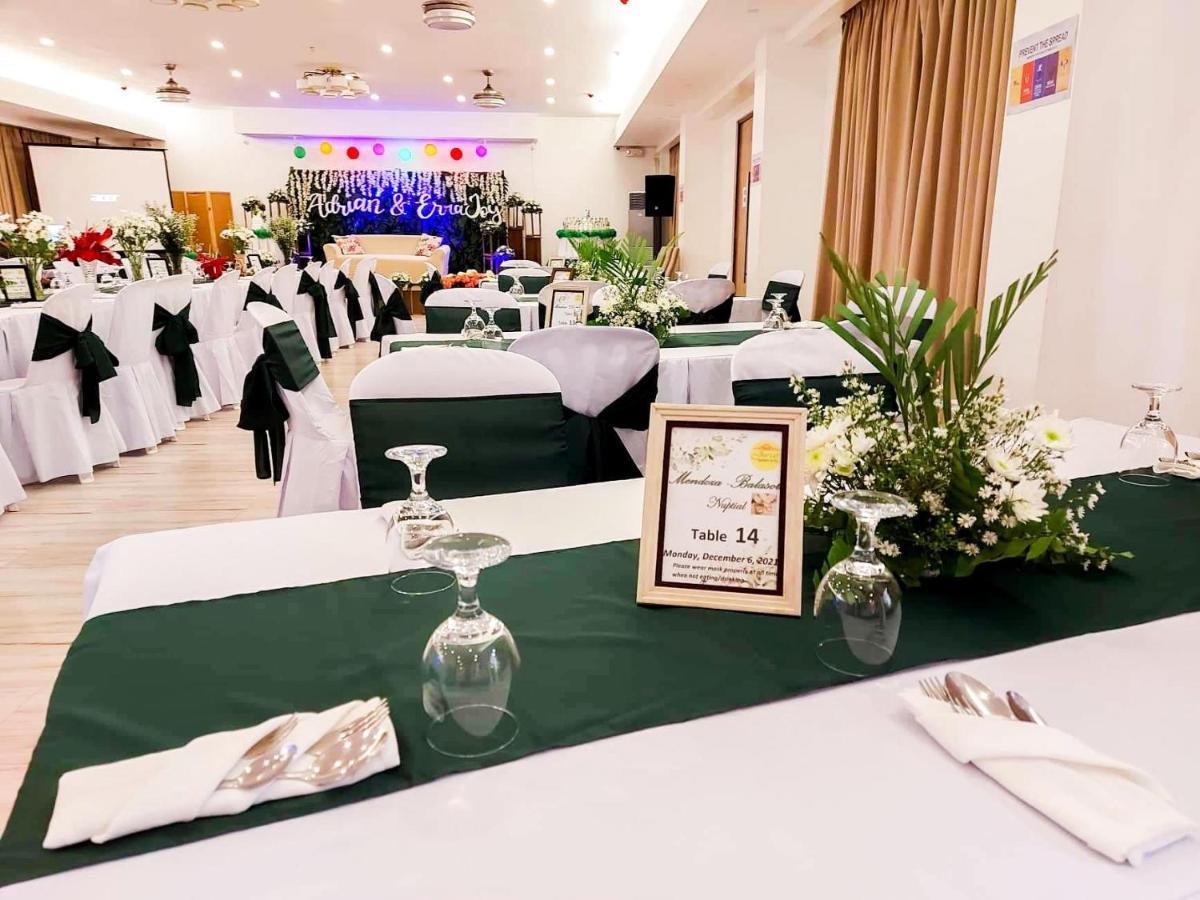 Hotel Jurias Garden