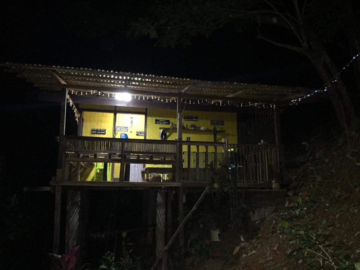 Camp Talusi Hilltop Overlooking El Nido