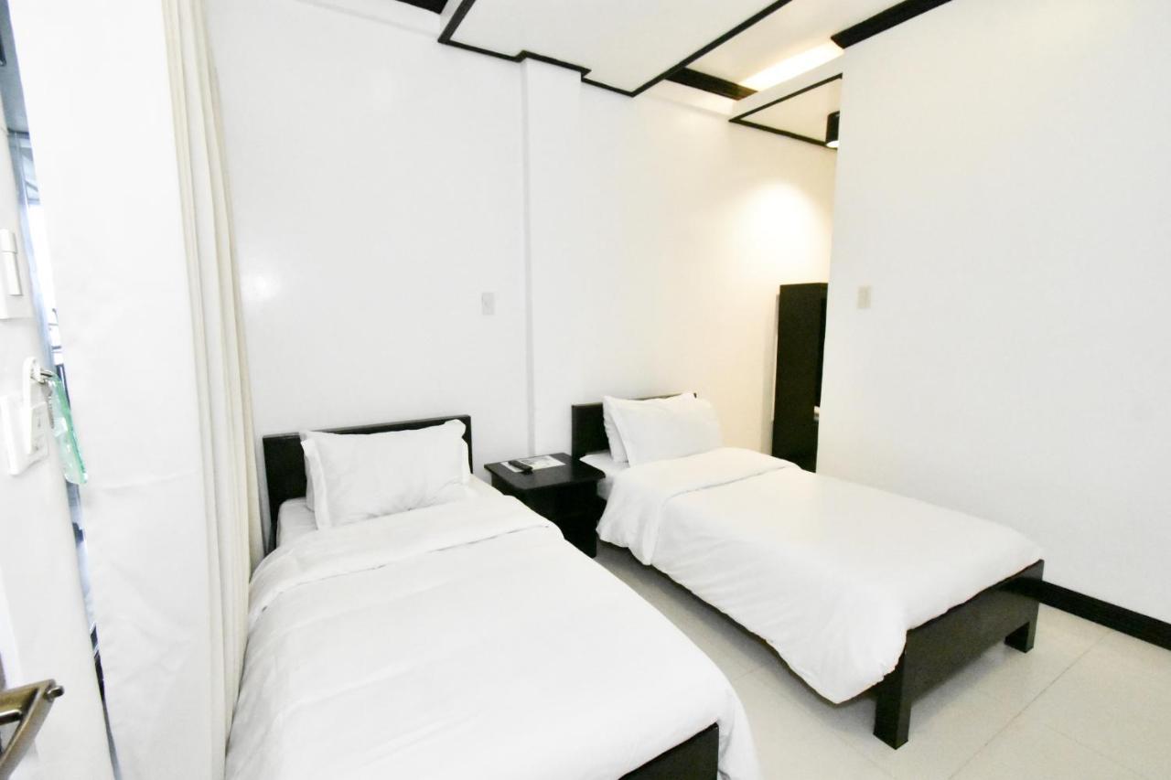 Hotel Swiftlets