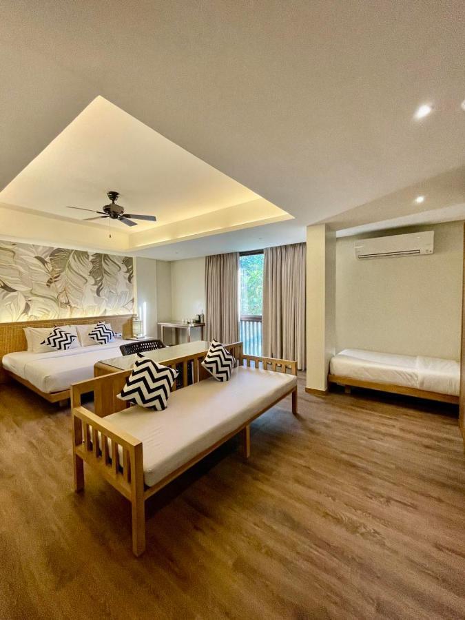 Isla Amara Hotel