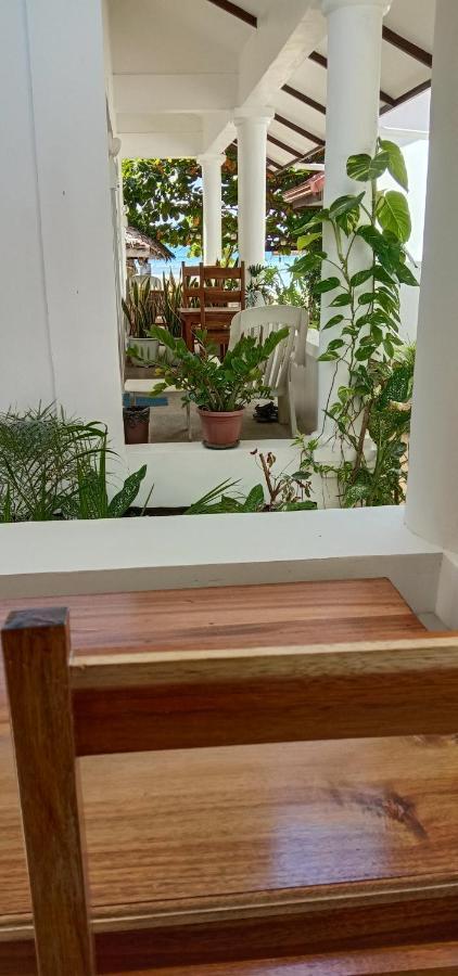 Resort Corong