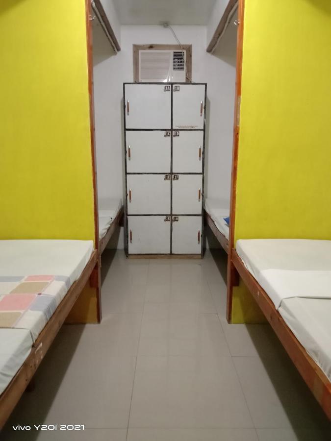 Hostel One - *