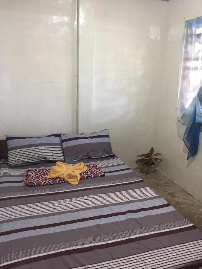 Shalom Camp El Nido