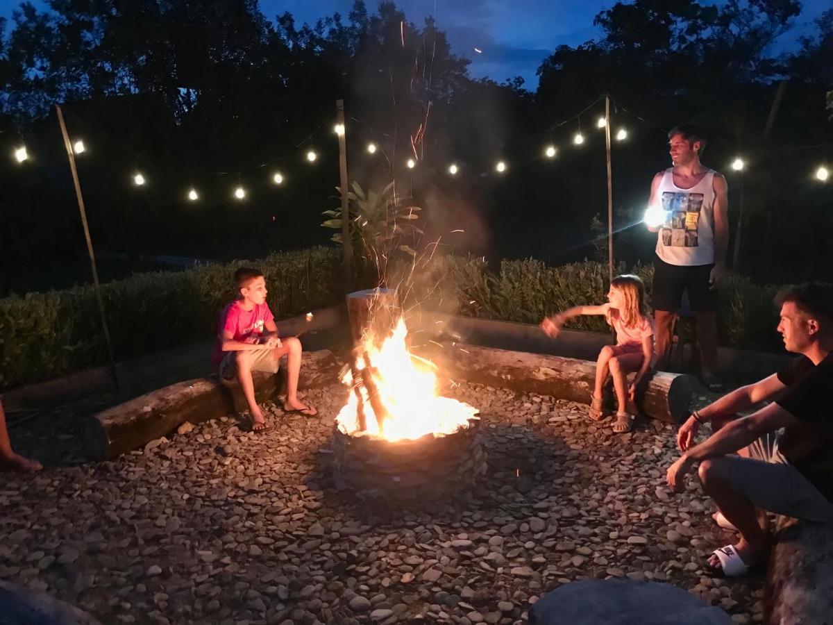 Hardin De Marbella Campsite El Nido
