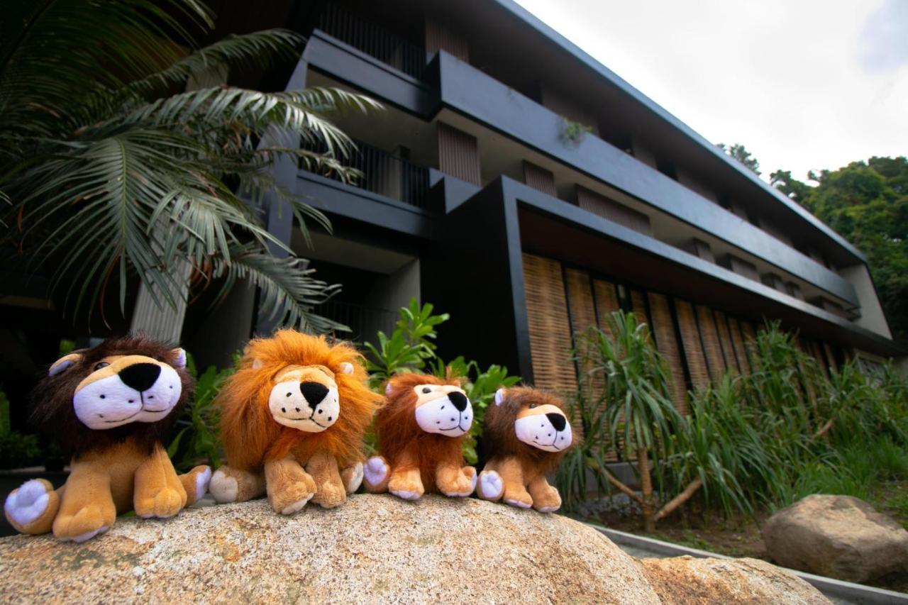 The Funny Lion - 4*