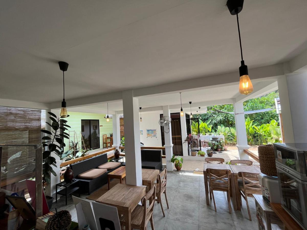 Hutch House Hotel 3*