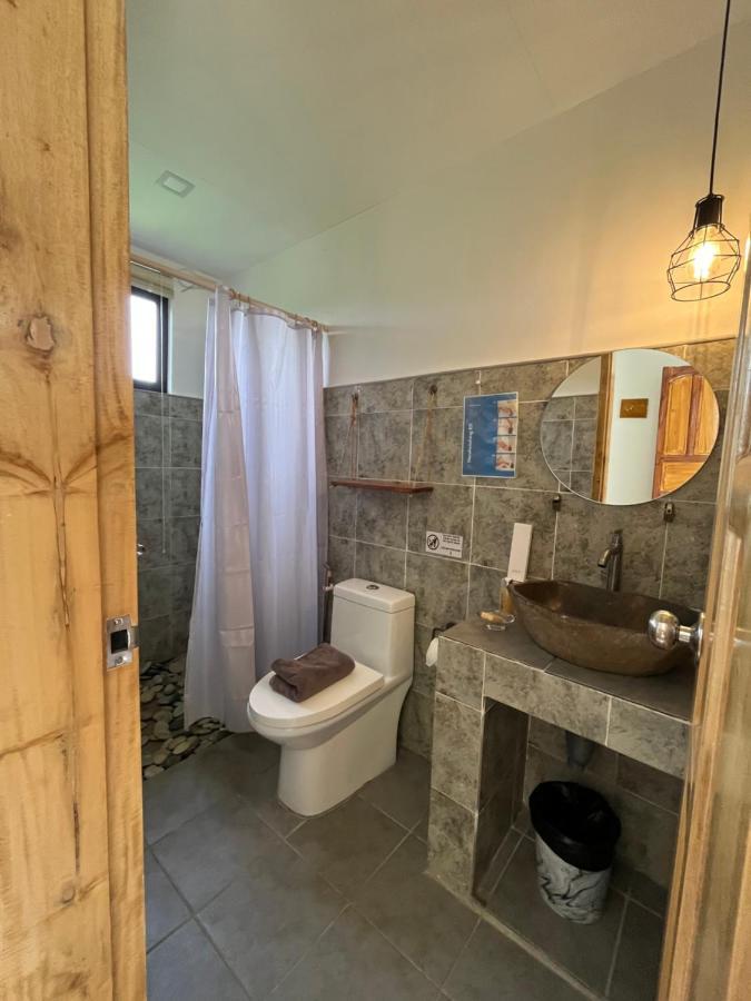 Hutch House 3* El Nido