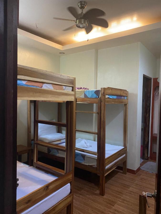 Seaslugs Travellers Inn El Nido