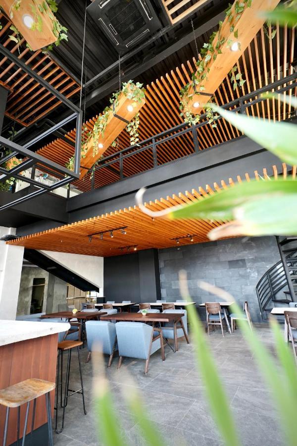 Hotel H - Vegan Friendly Managed By H Hospitality Group El Nido