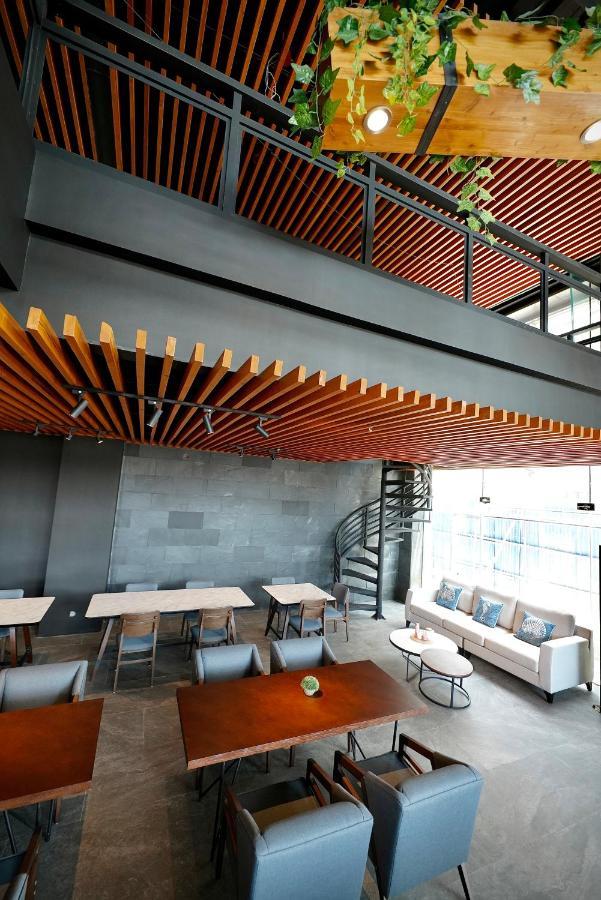 Hotel H - Vegan Friendly Managed By H Hospitality Group 4*