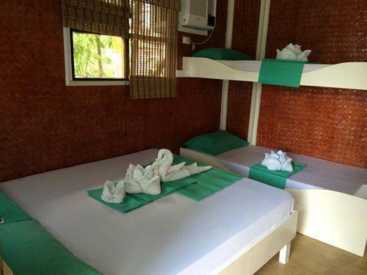 Joaquinn's * El Nido