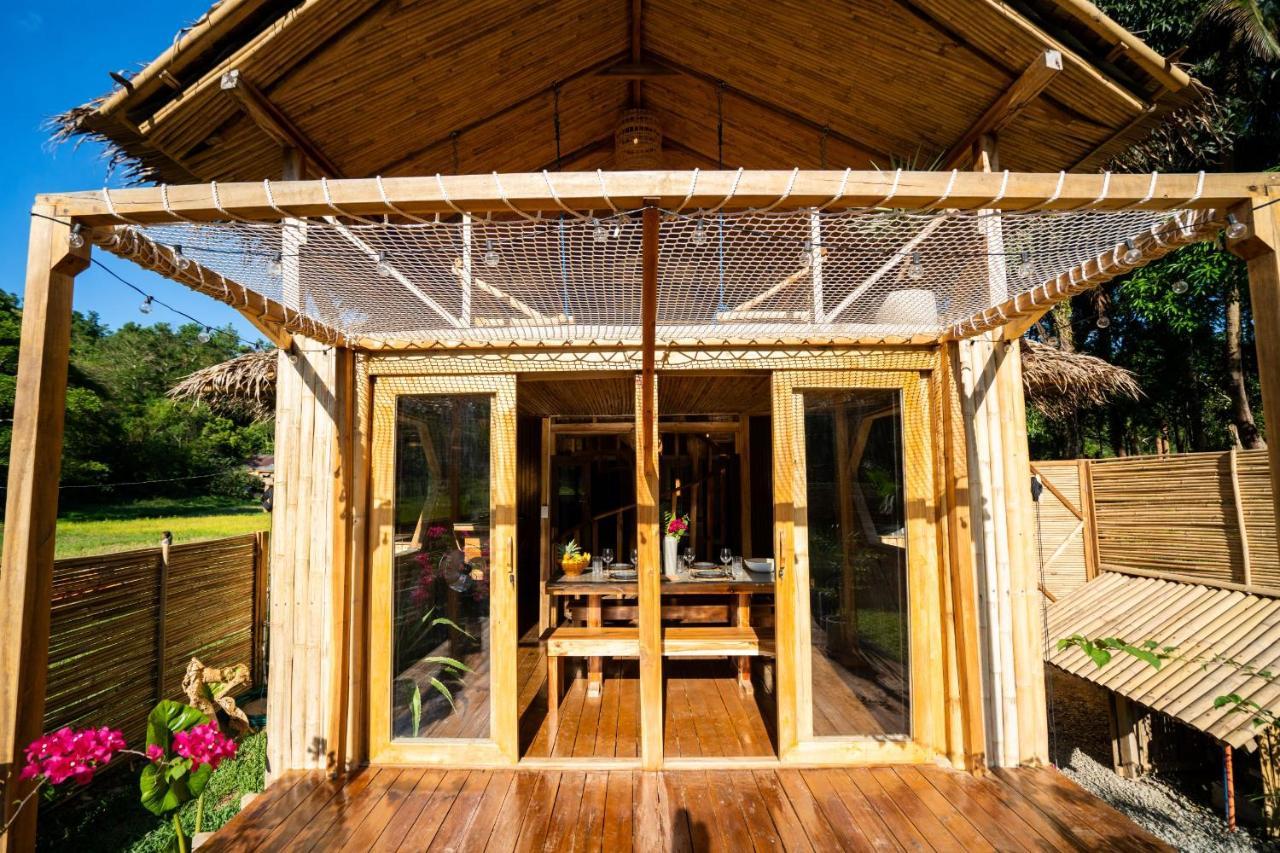 Palayan - With Views, Garden And Pool Villa El Nido