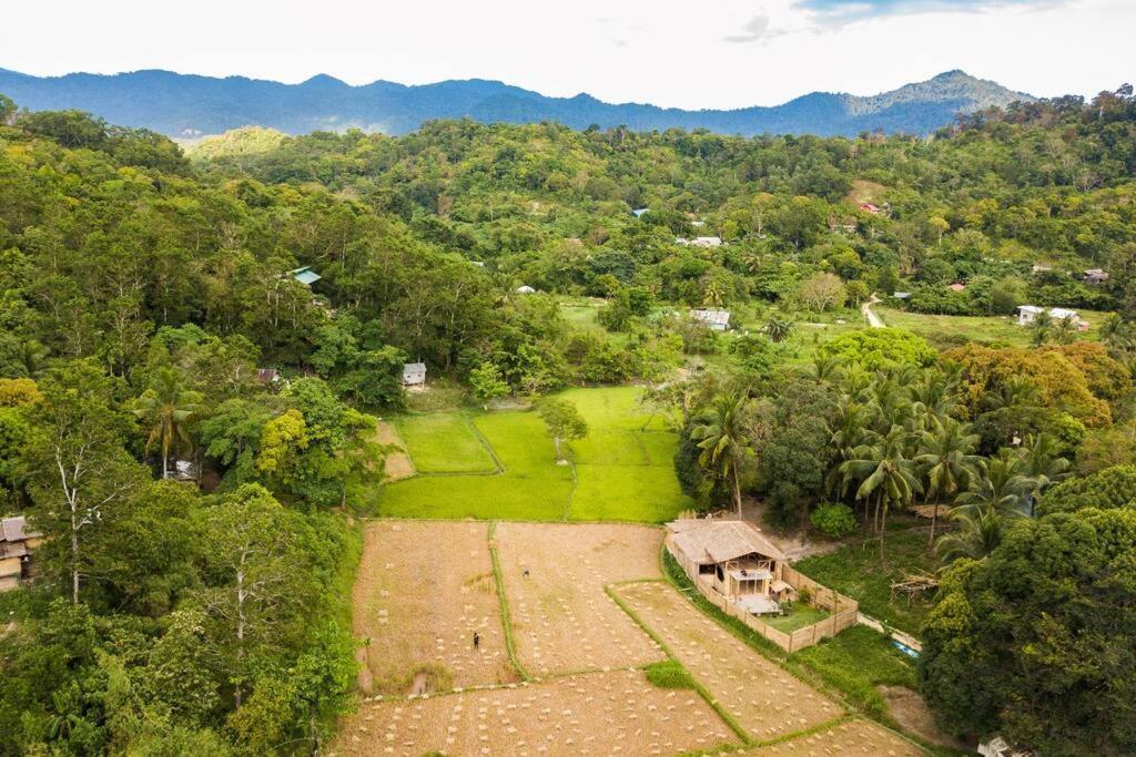 Palayan - With Views, Garden And Pool * El Nido