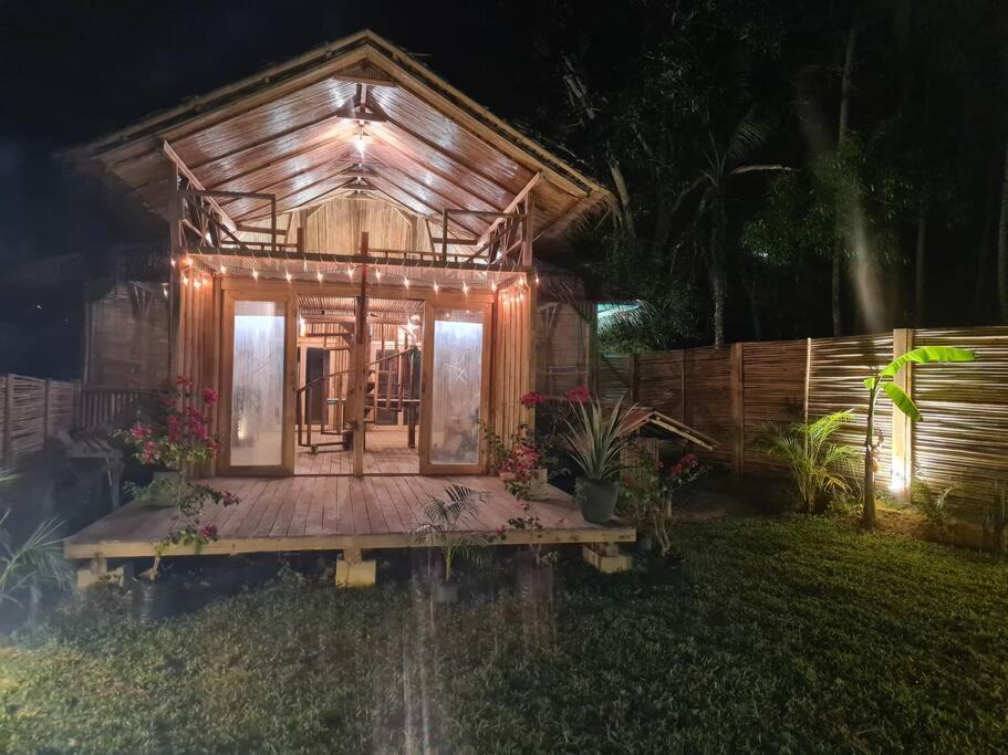 Palayan - With Views, Garden And Pool