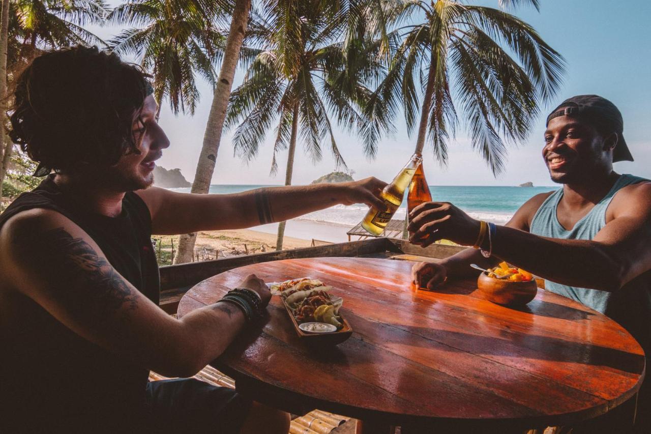 Mad Monkey Nacpan (adults Only) El Nido