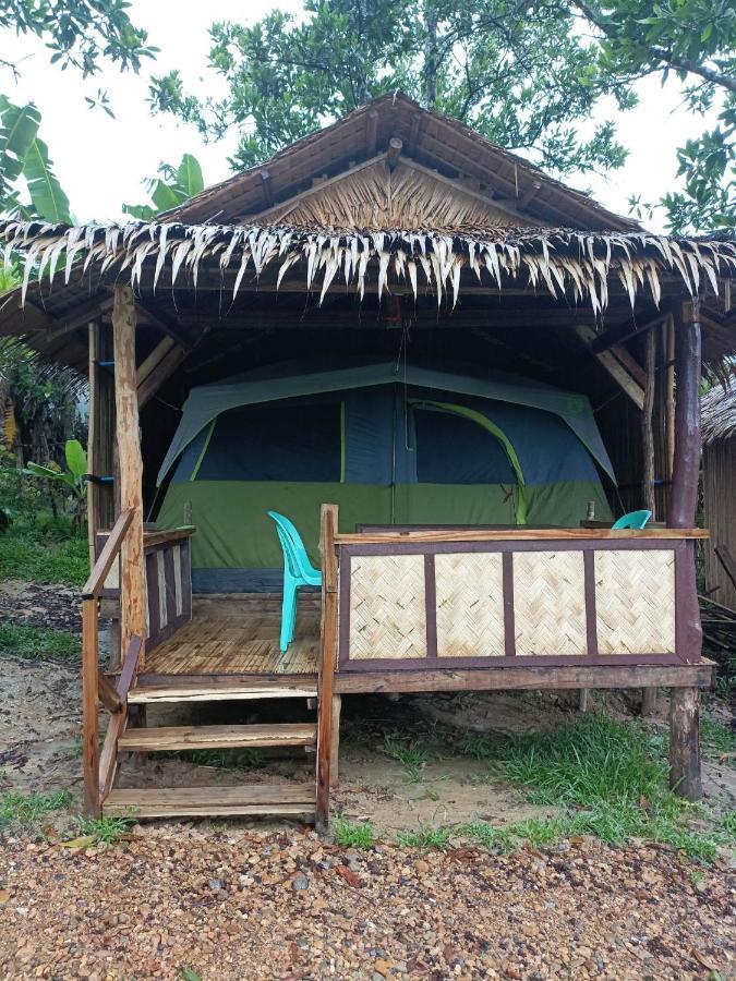 Tony's Country Glamping With With Private Wash Luxury tent *