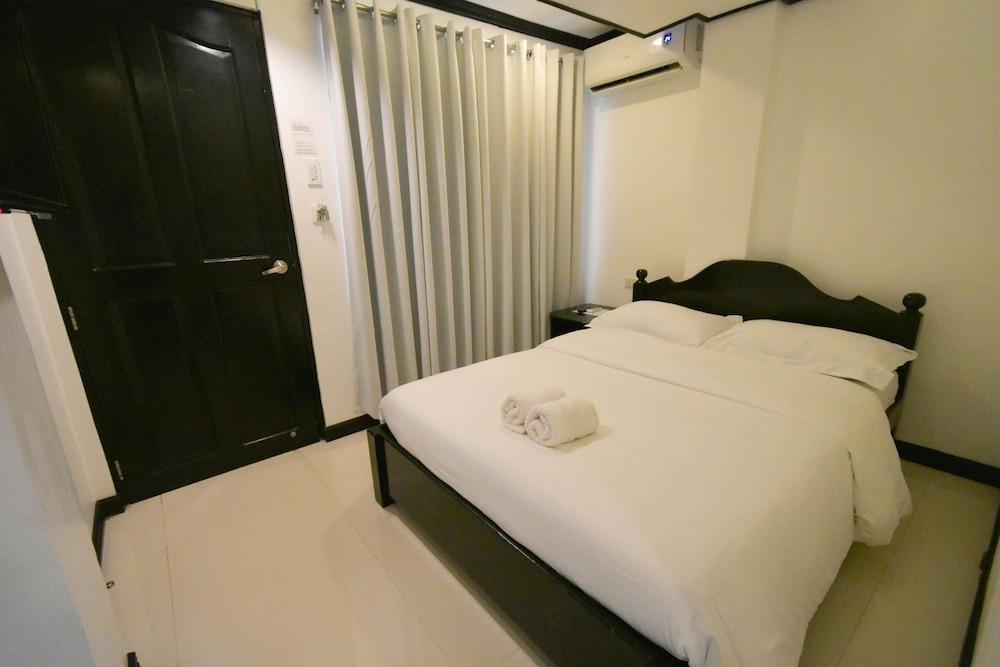 Swiftlets Hotel El Nido