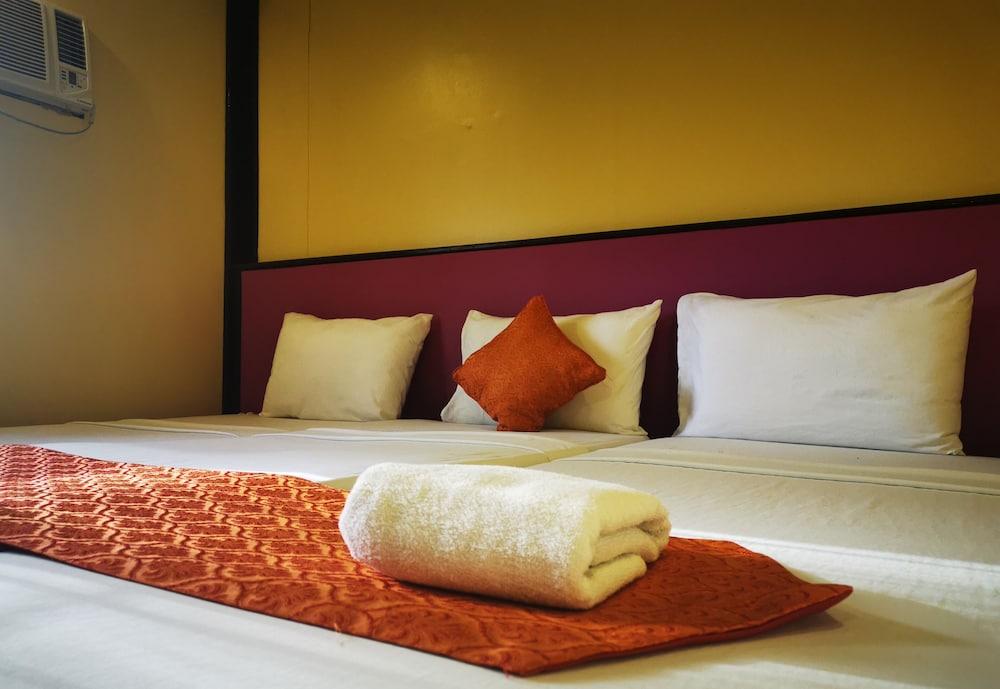 Orange Pearl Beach Resort 2*