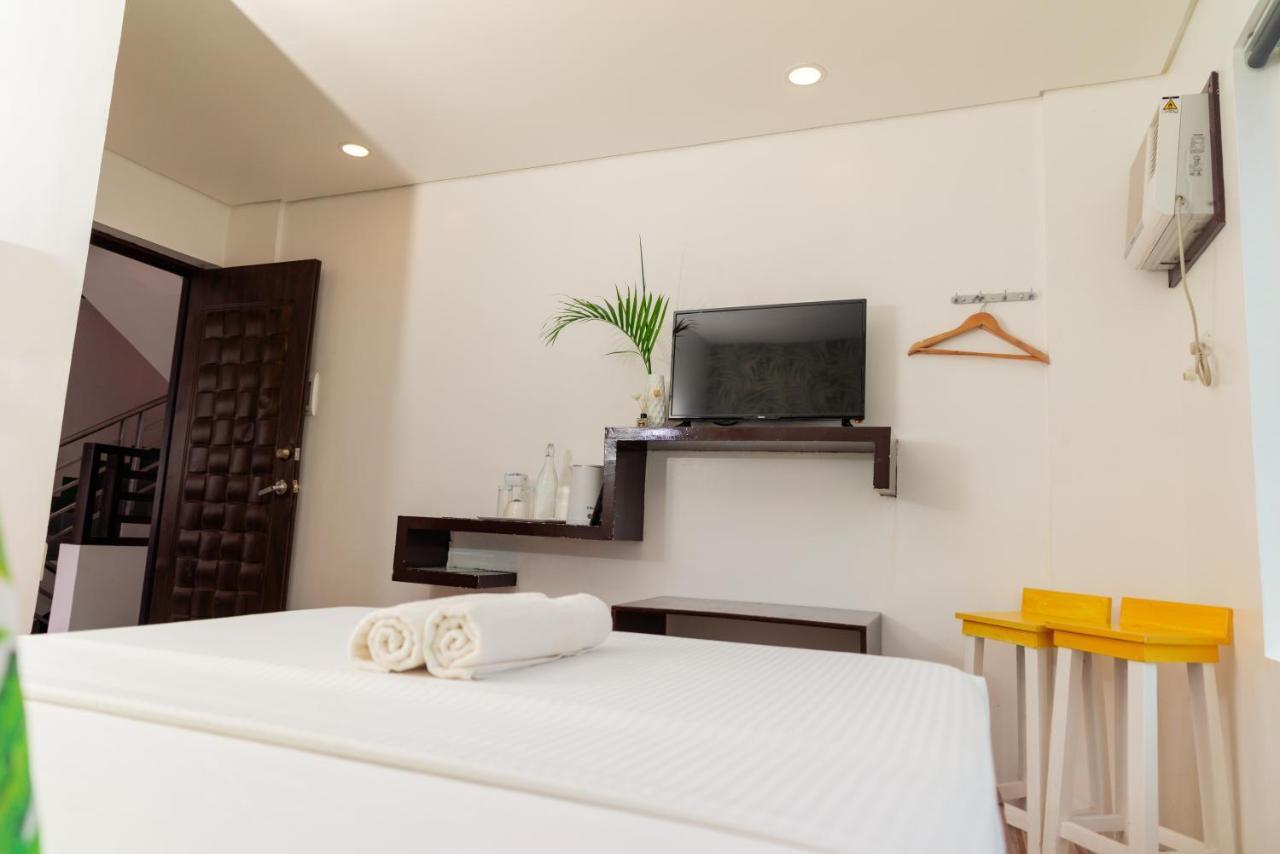 Dengi Hotel *