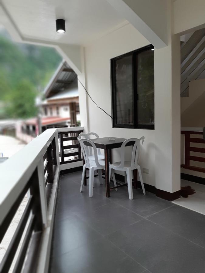 Limestone View *