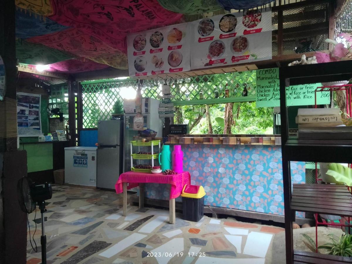 Sun Valley Hostel El Nido
