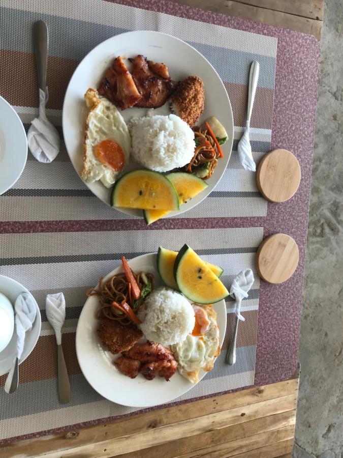 Elmo's Place * El Nido