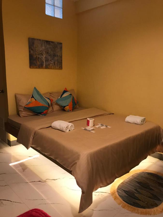 Elmo's Place * El Nido