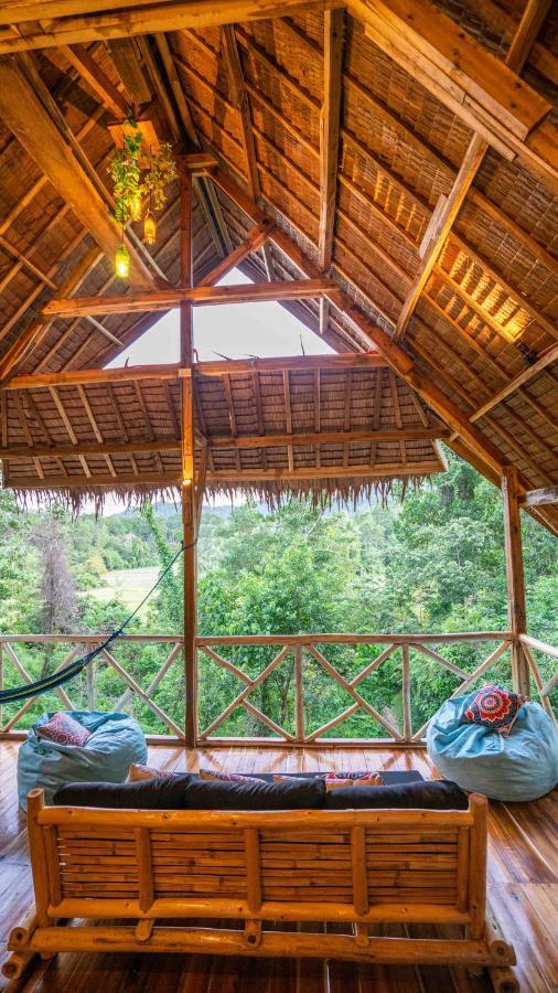 Barya Lang Villa- Native With Jeepney * El Nido