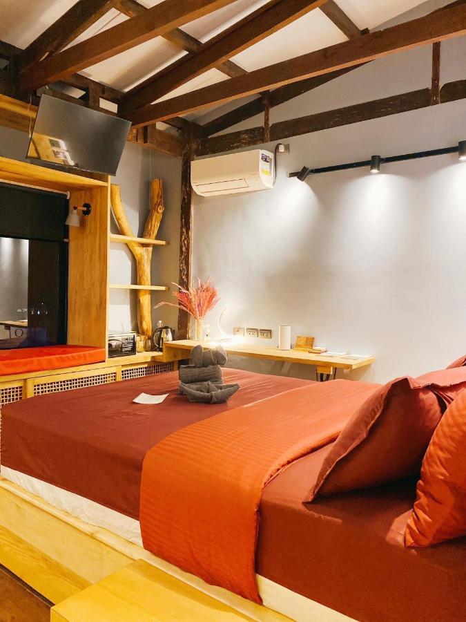 Rockinnest Hotel *