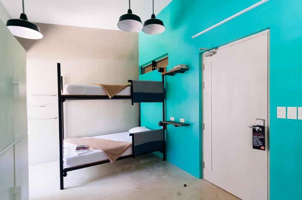 Hostel Spin Designer - *