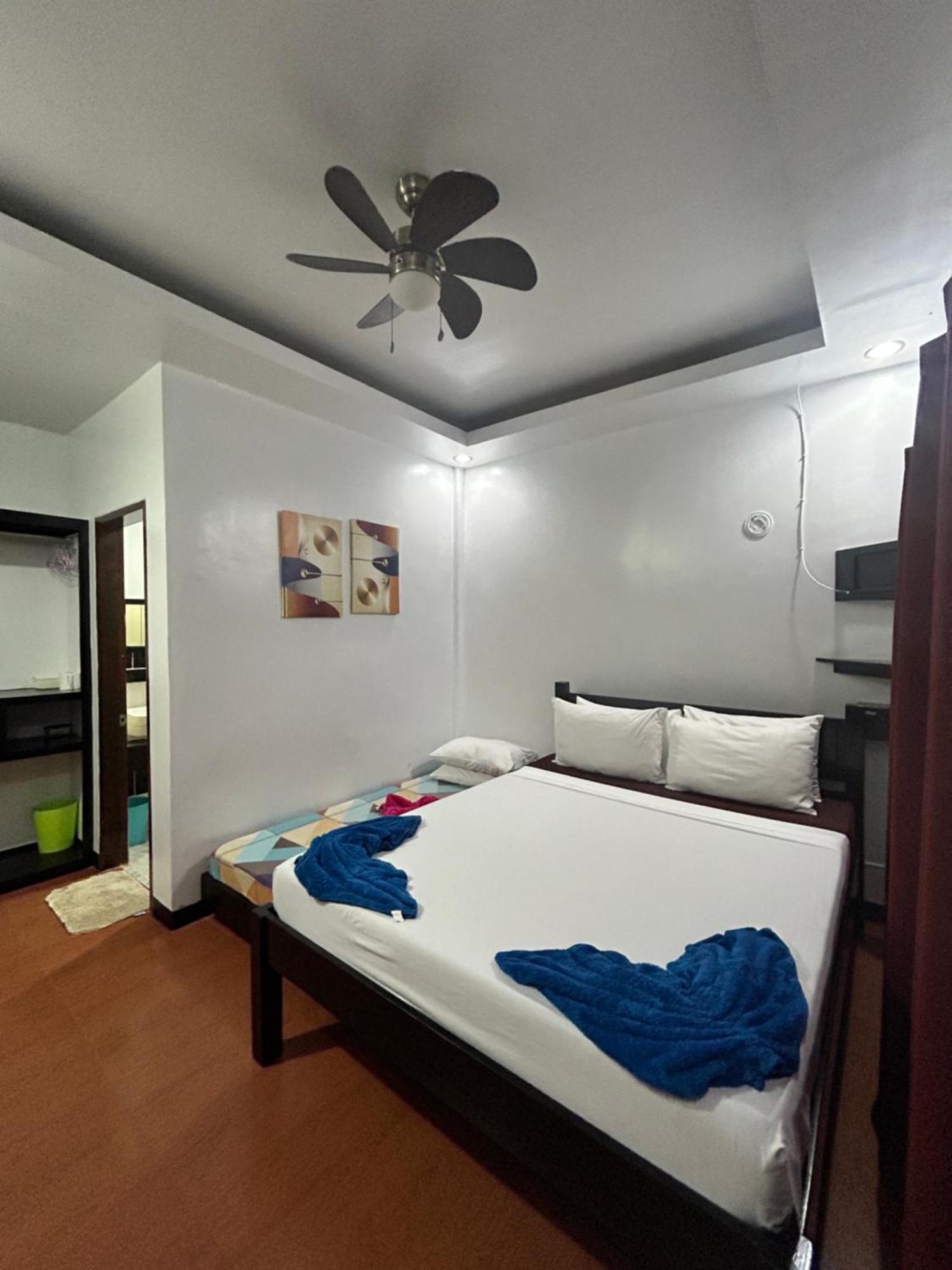 Seaslugs Travellers Inn El Nido