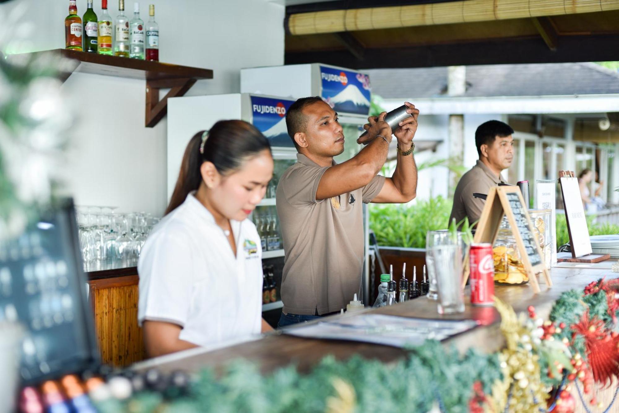 Cadlao And Restaurant Resort El Nido